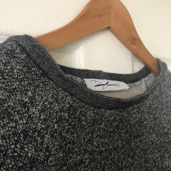 Devlyn Van Loon Salt & Pepper Raglan Sweater (S) - Picture 5 of 5